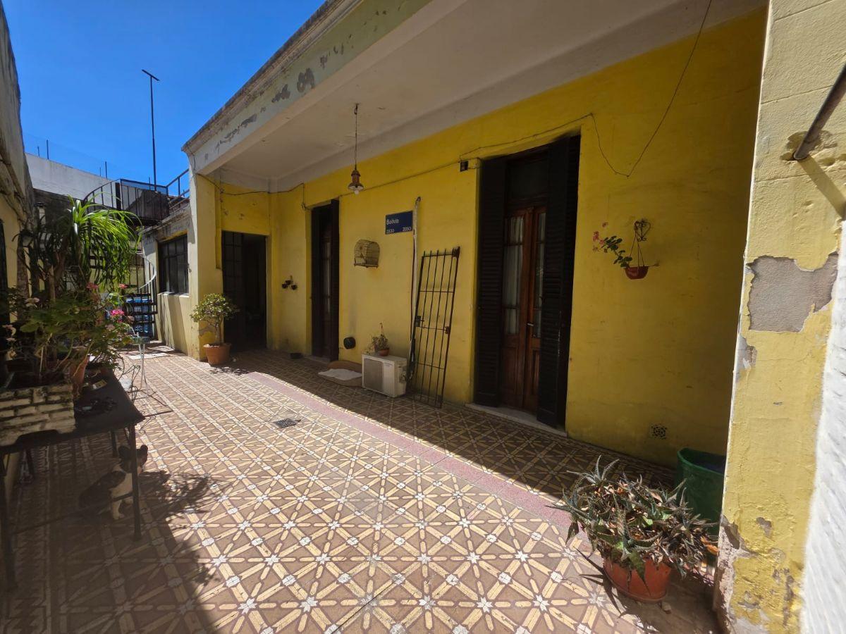 Foto de Bolivia 2700-Casa en lote propio ideal inversor 3 unidades en block, imagen 5