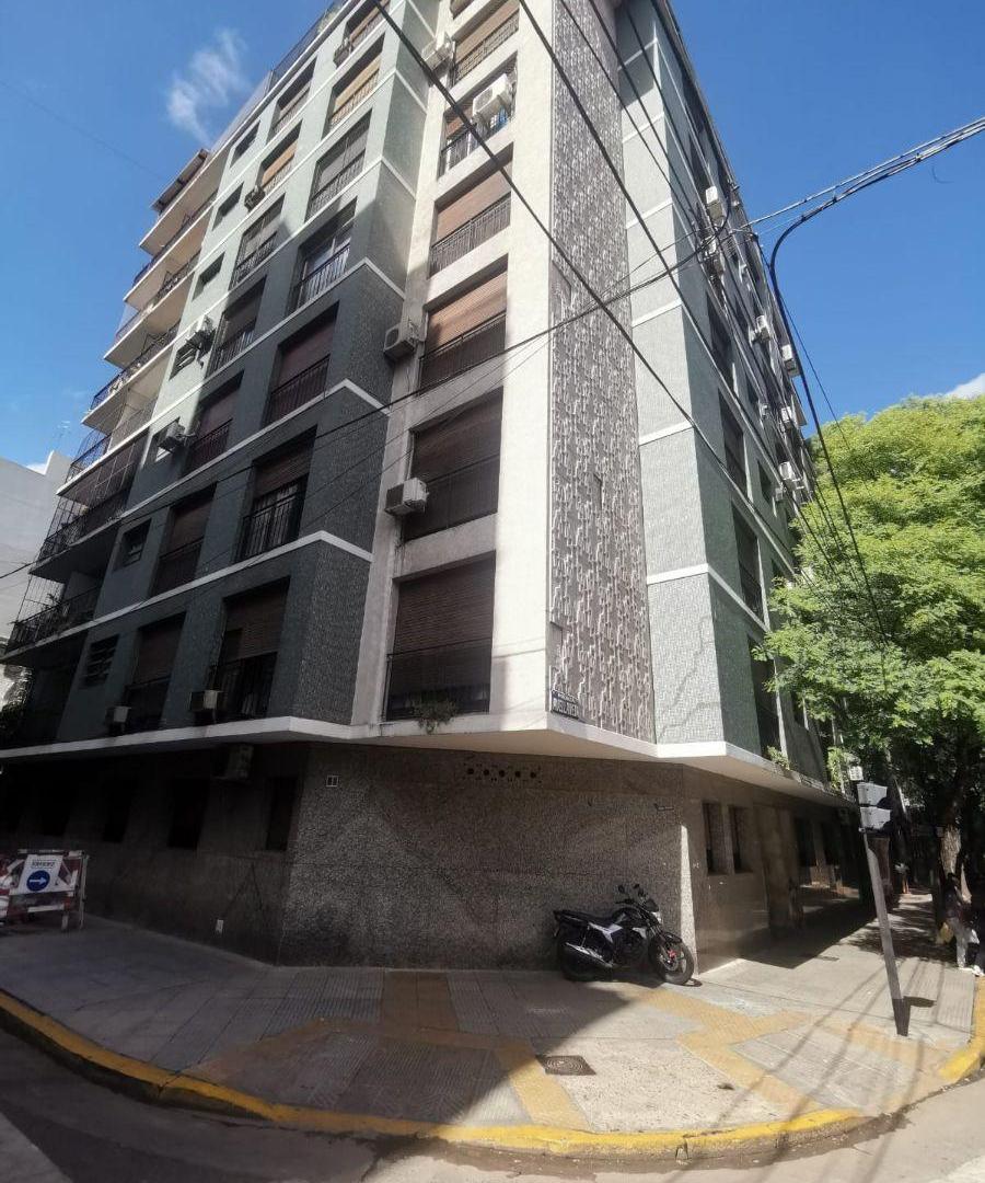 Av avellaneda 2500-Departamento 3 amb al frente balcon 78m2 esq avellaneda