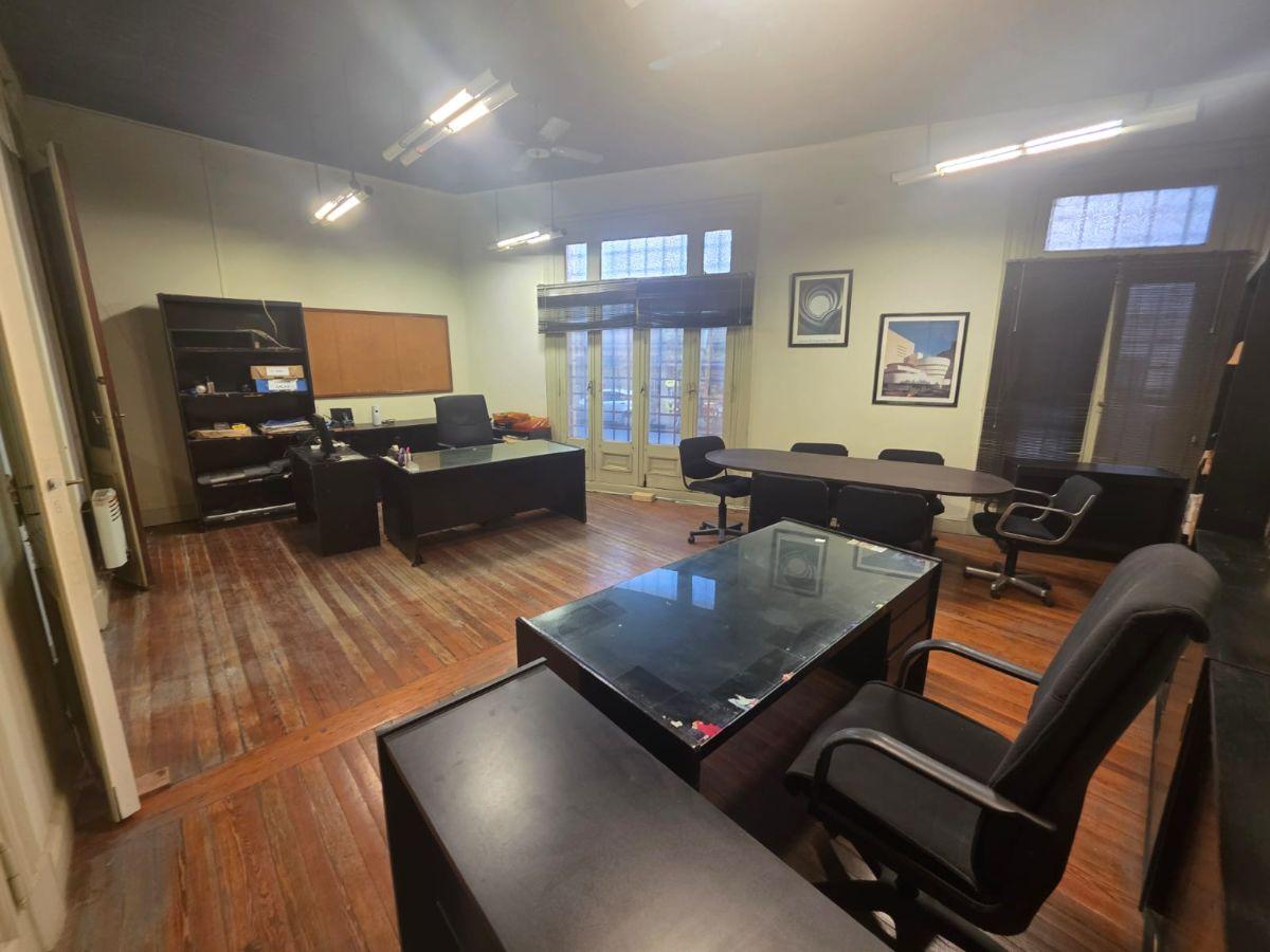 Foto de sanchez de loria 100-Inmueble comercial sobre lote propio de 265m2 en, imagen 4