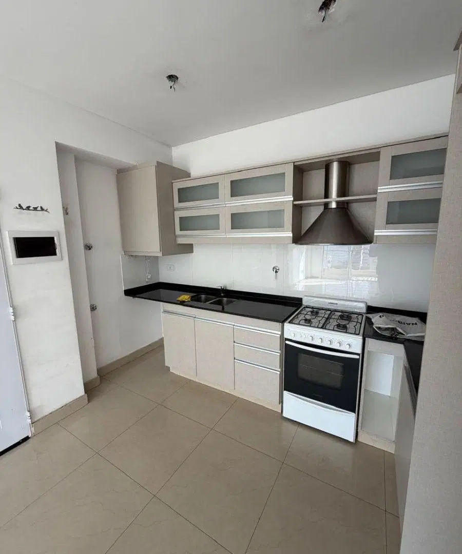 Bahia blanca 2100-Departamento semipiso 2 ambientes al frente balcon SUM 1