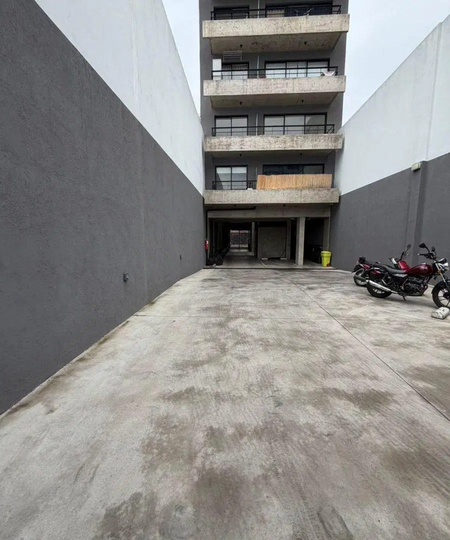 Camarones 2900-Cochera 12,5m2 descubierta a metros av nazca 3