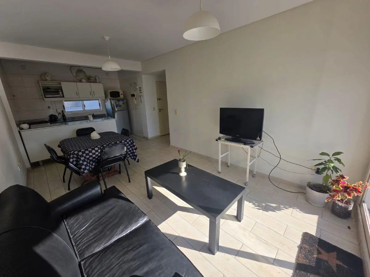 Condarco 1600-Semipiso moderno de 3 ambientes al frente con cochera 2
