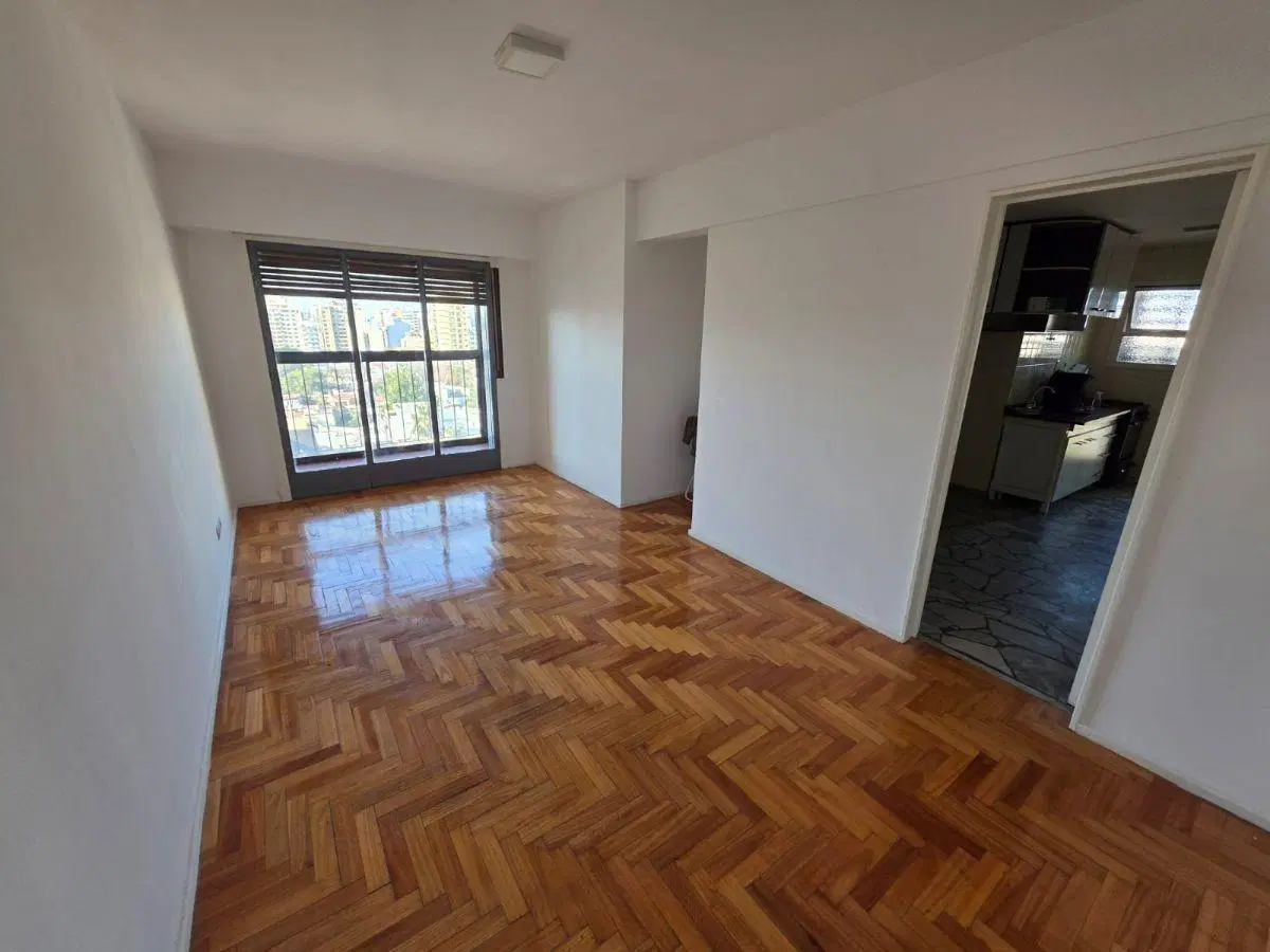Fray cayetano rodriguez 800-Departamento 3 ambientes al frente balcon 70m2 gran cocina 4