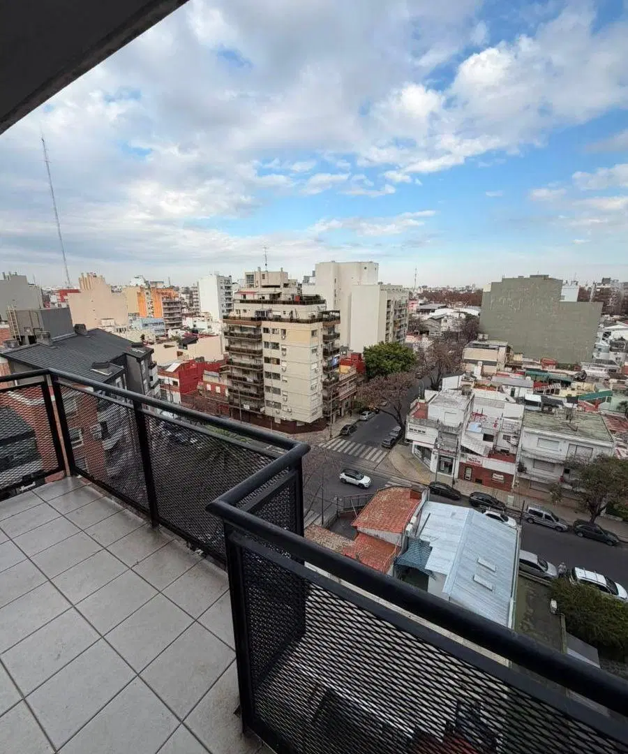 R. Escalada san martin 2700-Departamento 3 ambientes 57m2 con balcon vista abierta seguridad 4