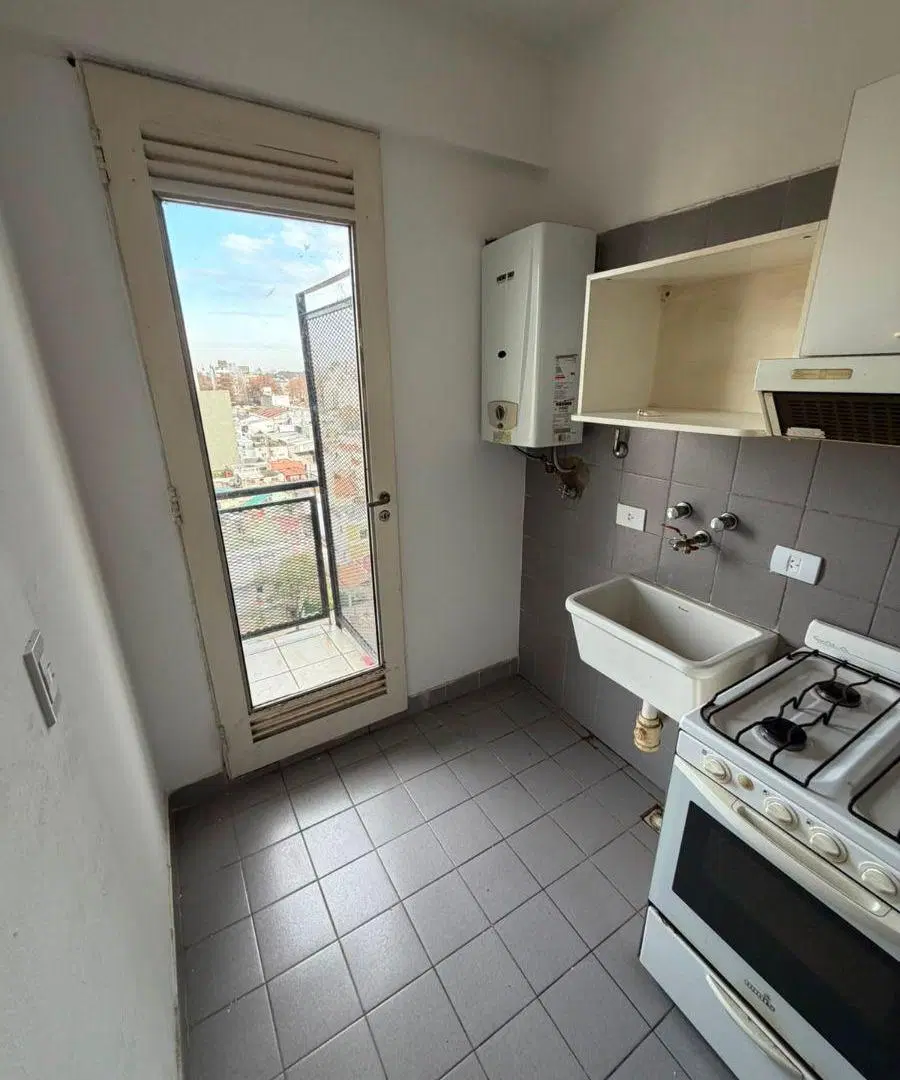 R. Escalada san martin 2700-Departamento 3 ambientes 57m2 con balcon vista abierta seguridad 5
