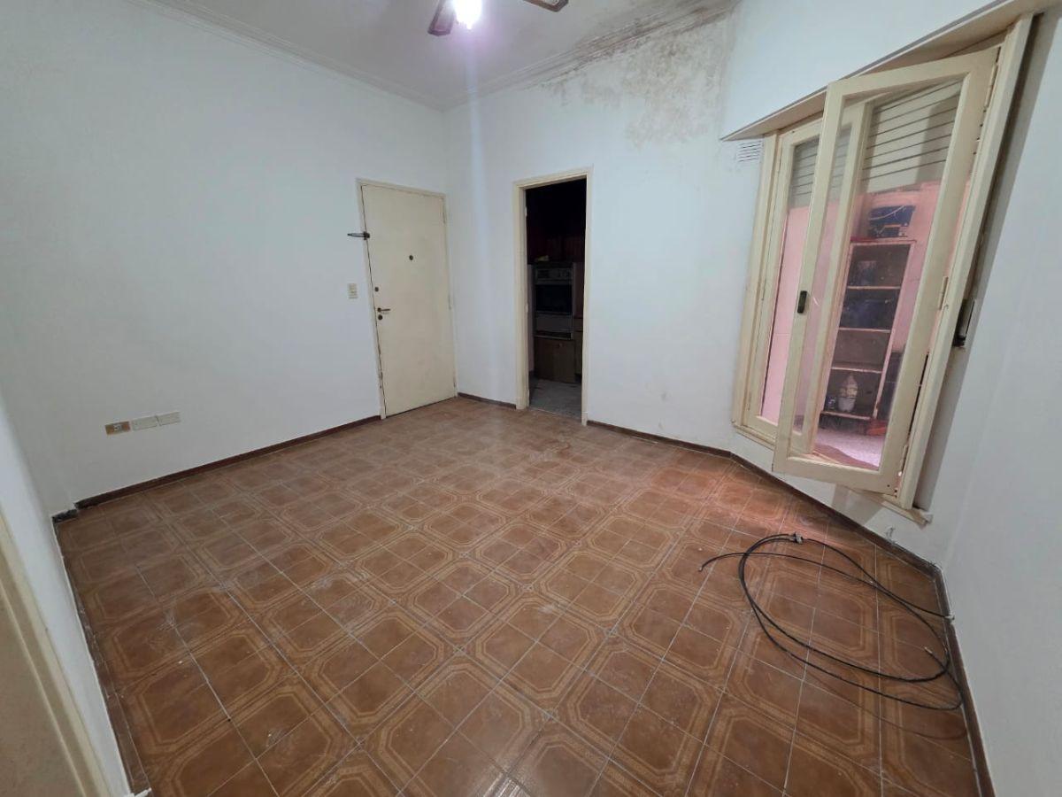 Foto de Arregui 3100-Departamentos 2 ambientes planta baja patio a refaccionar, imagen 5