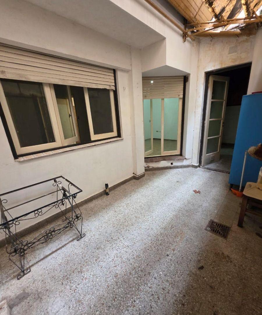 Foto de Arregui 3100-Departamentos 2 ambientes planta baja patio a refaccionar, imagen 4