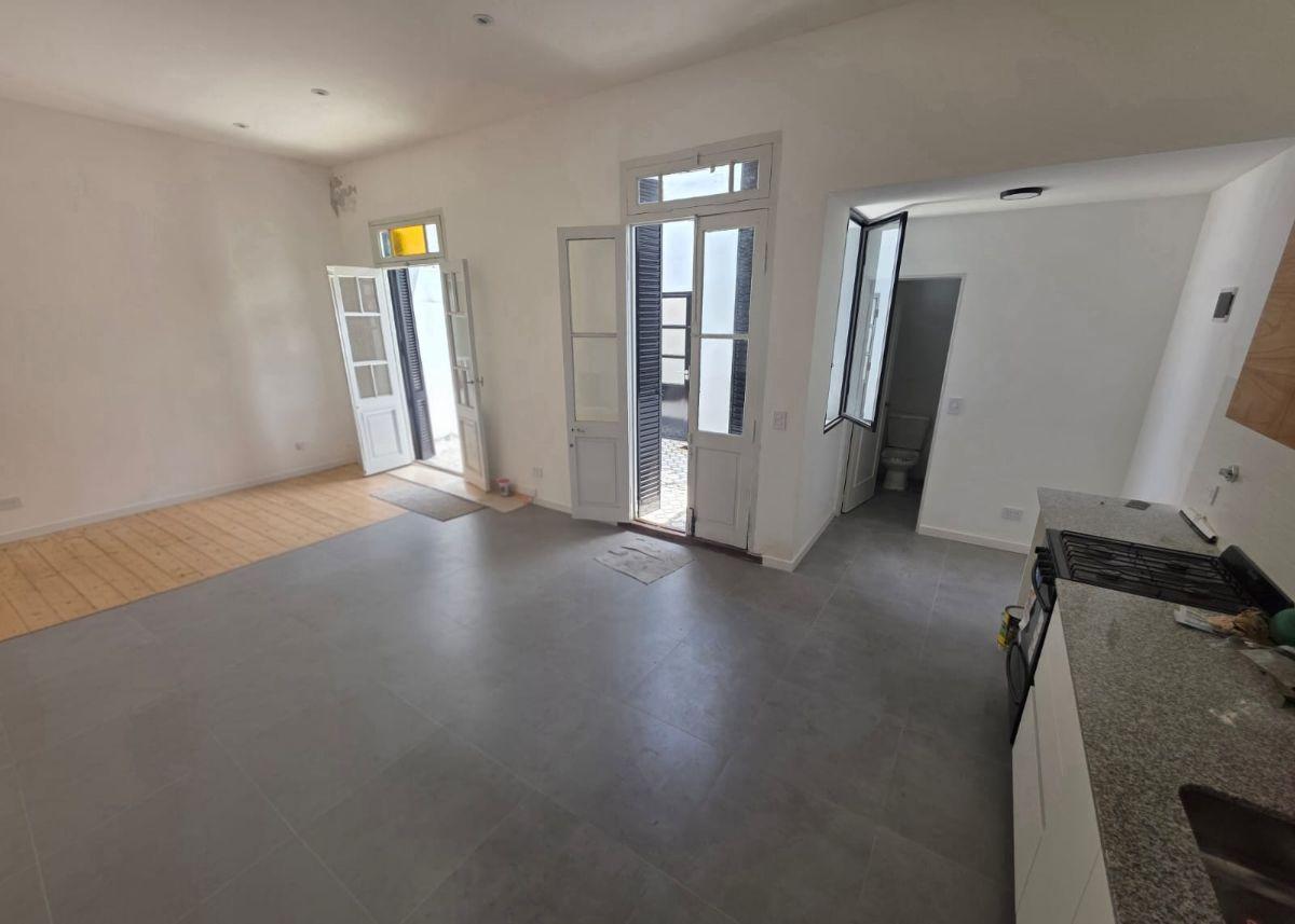 Foto de Emilio lamarca 1800-PH 2 ambientes a nuevo de 93m2 con terraza y patio, imagen 1