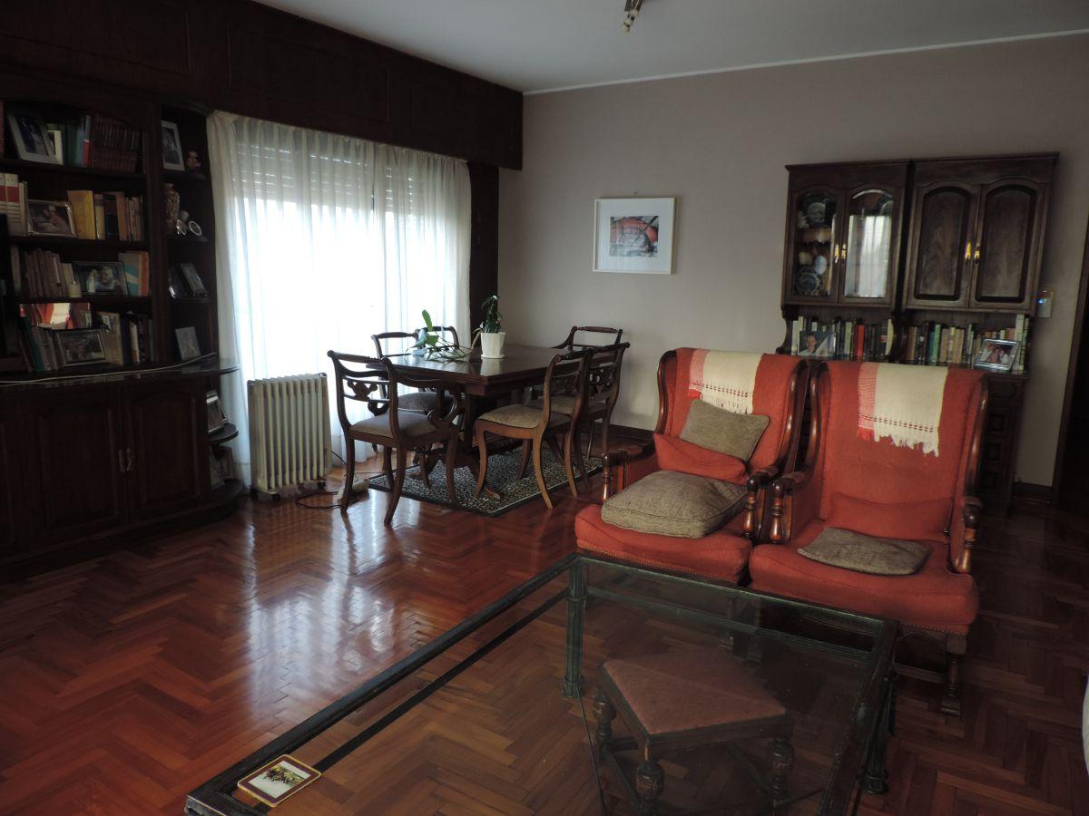 Foto de VENTA - EXCELENTE SEMIPISO EN CABALLITO - 4 AMB C/ DEP, imagen 5