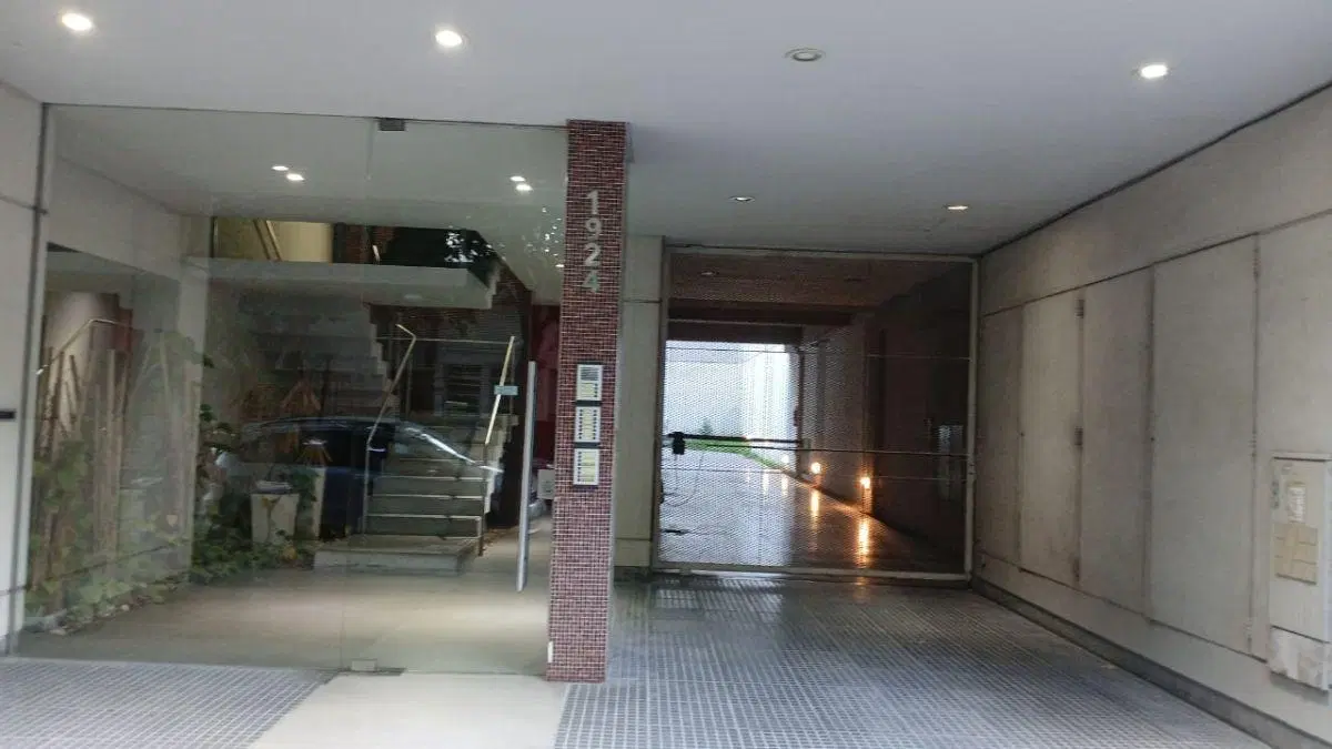 HERMOSO DEPARTAMENTO 2 AMB. - AL FRENTE - BALCON ORIENTACION NORTE - SUM - PISCINA 1