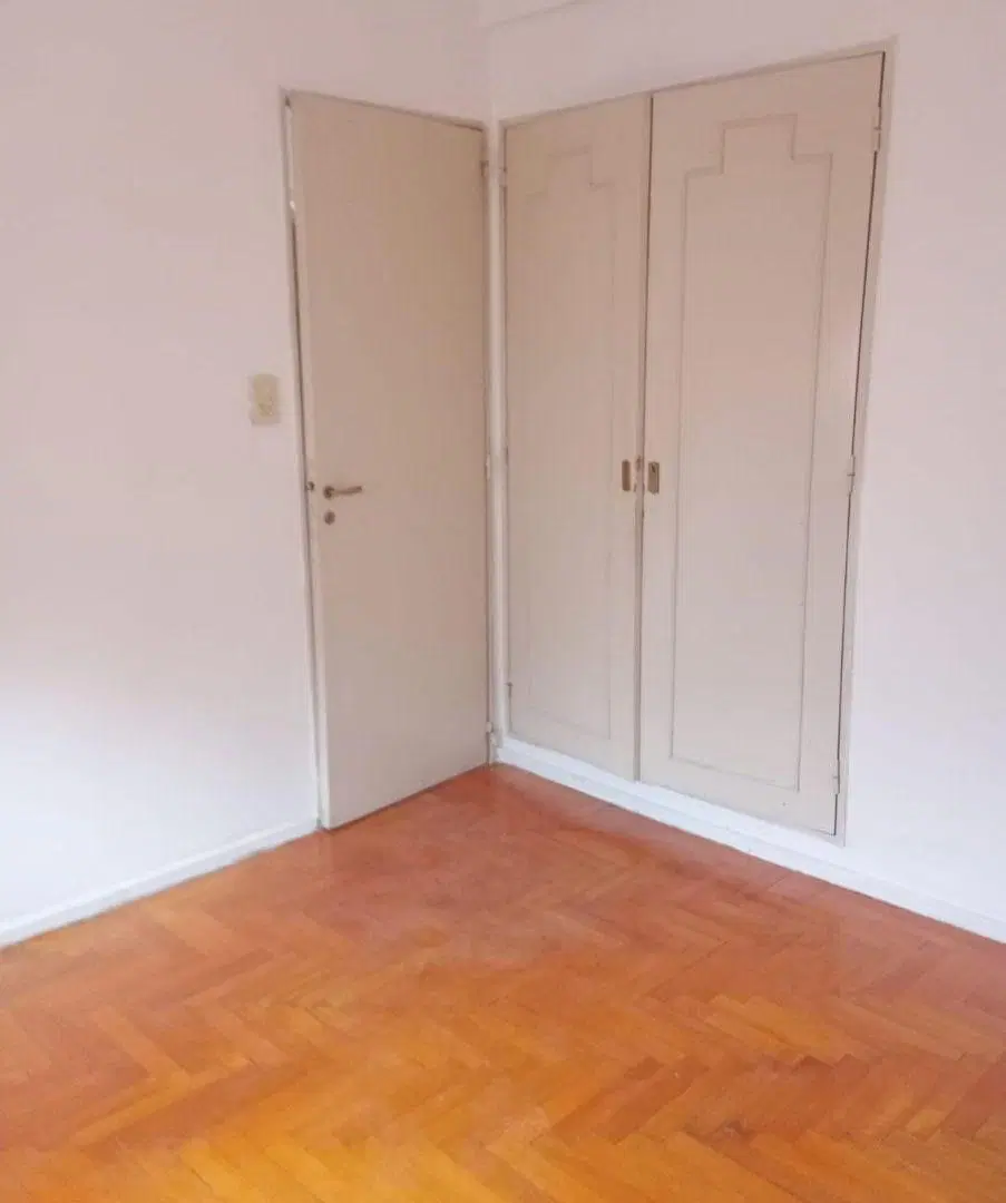 TRES AMBIENTES EN CABALLITO, AL FRENTE CON BALCON Y AMPLIA COCINA 2