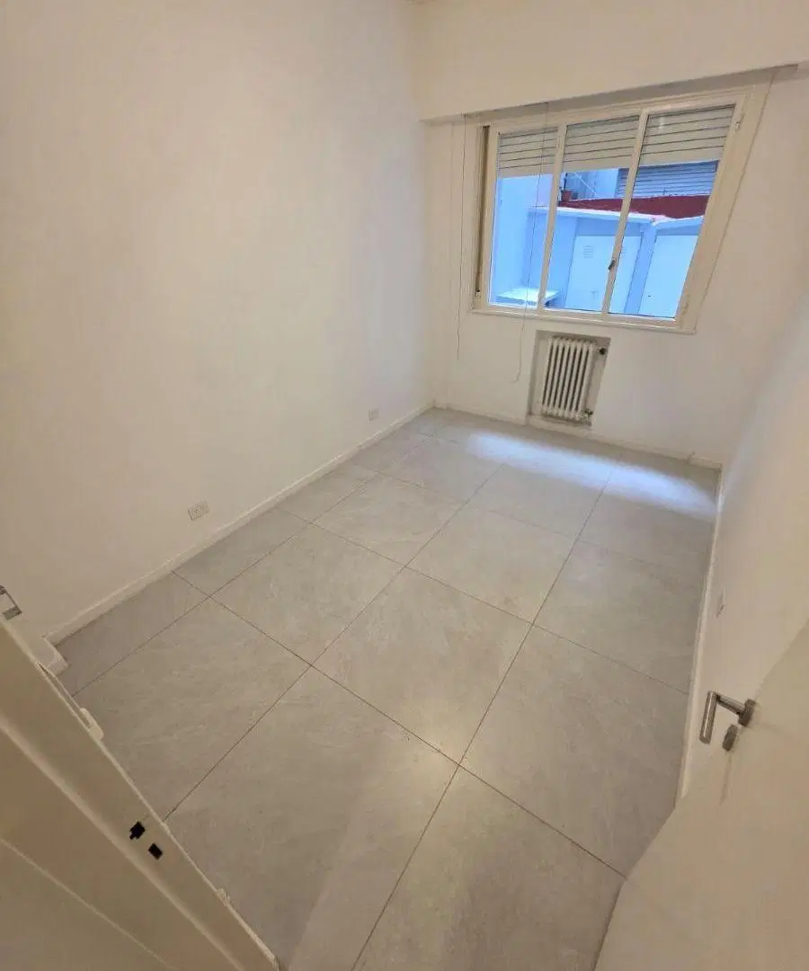 EXCELENTE DEPARTAMENTO 4 AMB. - PLANTA BAJA - 2 PATIOS - 2 BAÑOS - BAULERA - INMEJORABLE UBICACION 3