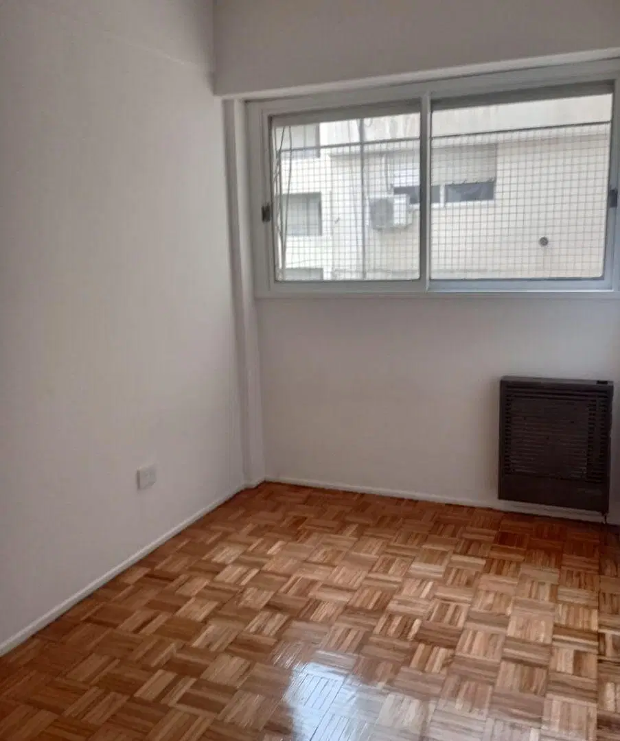 DEPARTAMENTO DE TRES AMB EN ALQUILER . CON AMPLIOS PLACARDS COCINA Y LAVADERO SEPARADOS 1