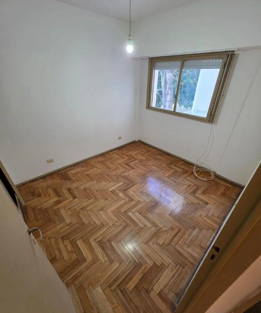 3 AMBIENTES INTERNO, LUMINOSO , AMPLIA COCINA, LAVADERO INDEPENDIENTE , ZONA PLAZA IRLANDA 4