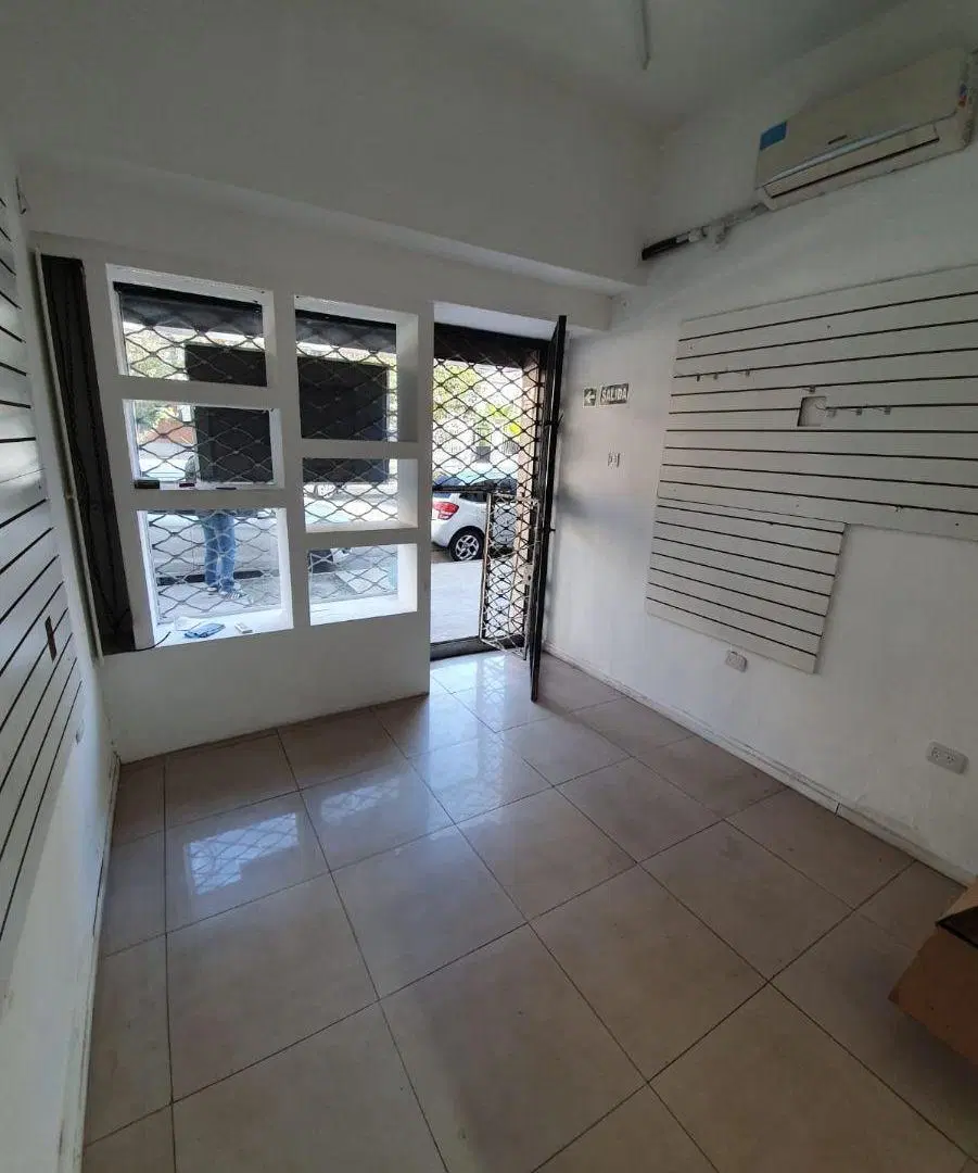 LOCAL SOBRE AV. BOYACA - IMPECABLE ESTADO - MUY BUENA UBICACION 3