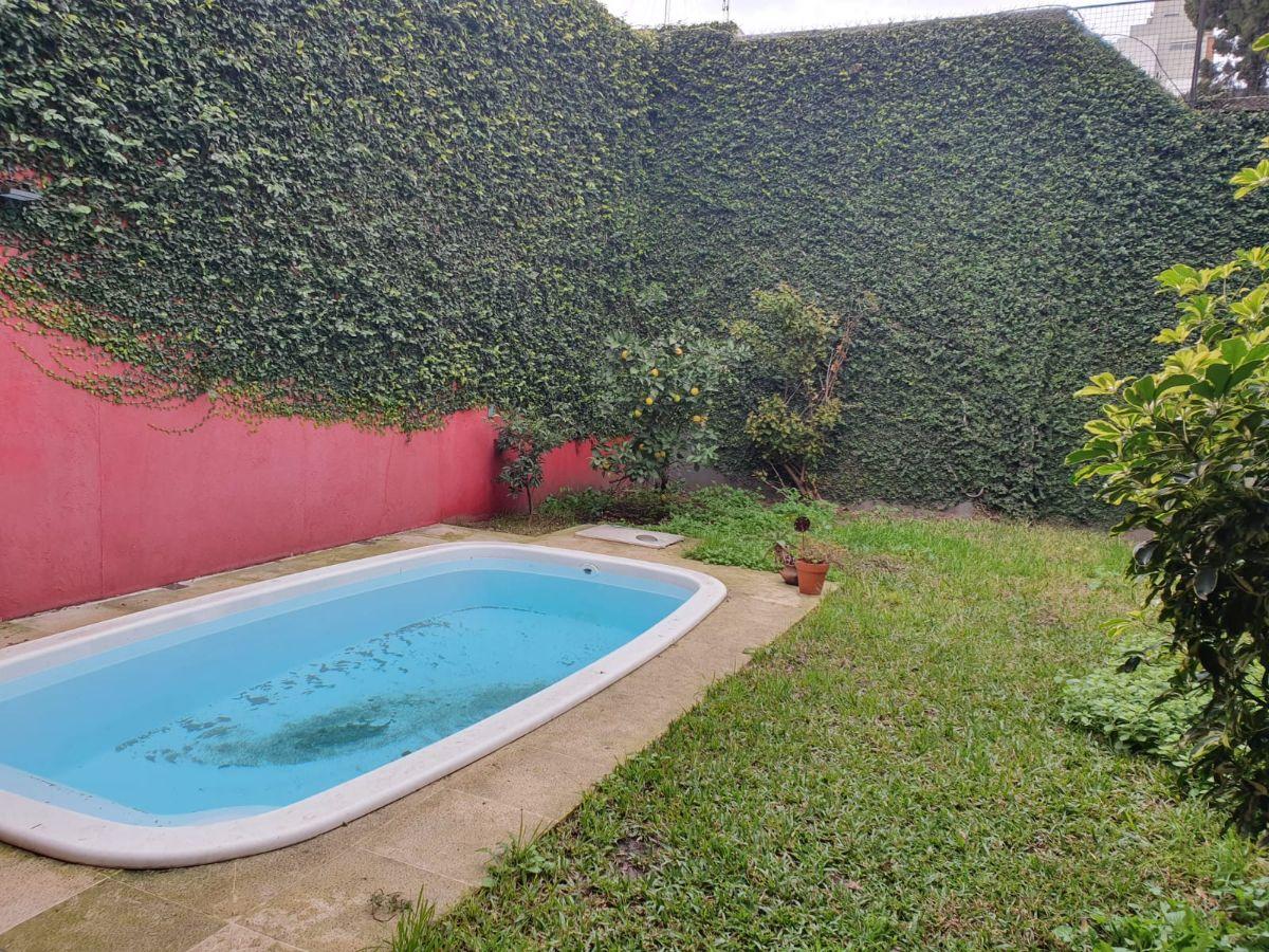 Foto de CASA EN 2 PLANTAS DE 6 AMBIENTES - PARQUE - PILETA -TERRAZA - PATIO, imagen 1