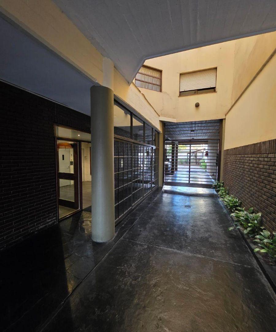 Foto de MUY LINDO MONOAMBIENTE, CONTRAFRENTE CON BALCÓN, AMPLIA COCINA, imagen 1