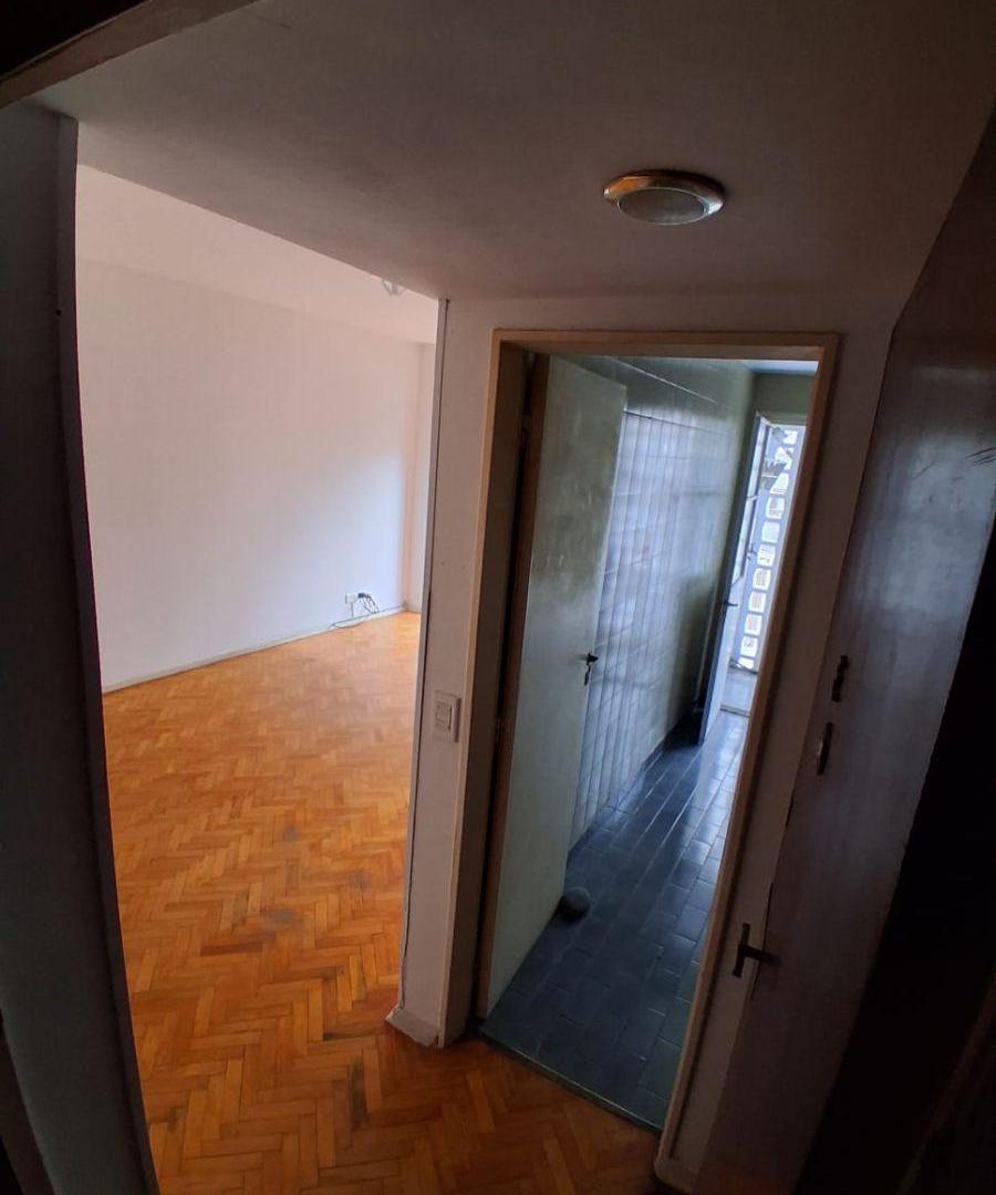 Foto de 2 AMBIENTES - FRENTE - BALCÓN - COCINA SEPARADA - LAVADERO, imagen 1