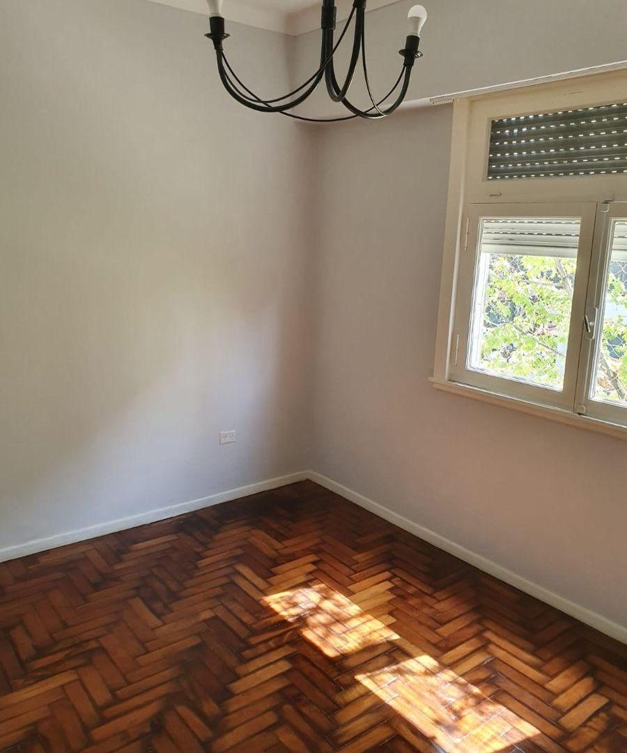 Foto de 3 AMBIENTES - APTO PROFESIONAL - FRENTE - BALCON - 2° PISO x ESCALERA, imagen 4