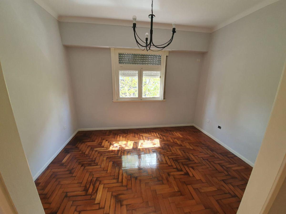 Foto de 3 AMBIENTES - APTO PROFESIONAL - FRENTE - BALCON - 2° PISO x ESCALERA, imagen 5