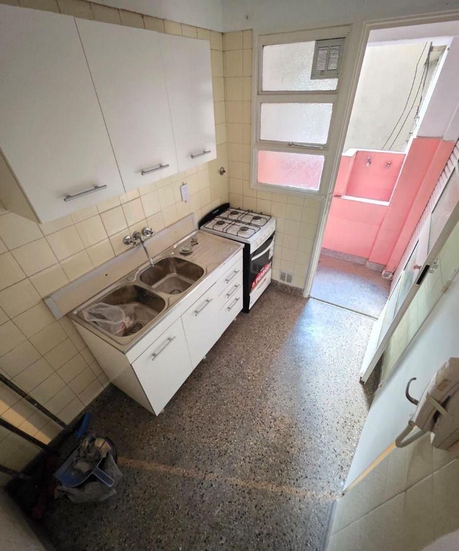 Foto de 2 AMB - COCINA SEPARADA - LAVADERO INDEPENDIENTE - EXCELENTE UBICACIÓN, imagen 1