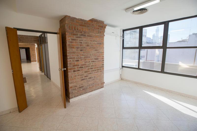 Edificio en alquiler de 966 m2 en San Telmo