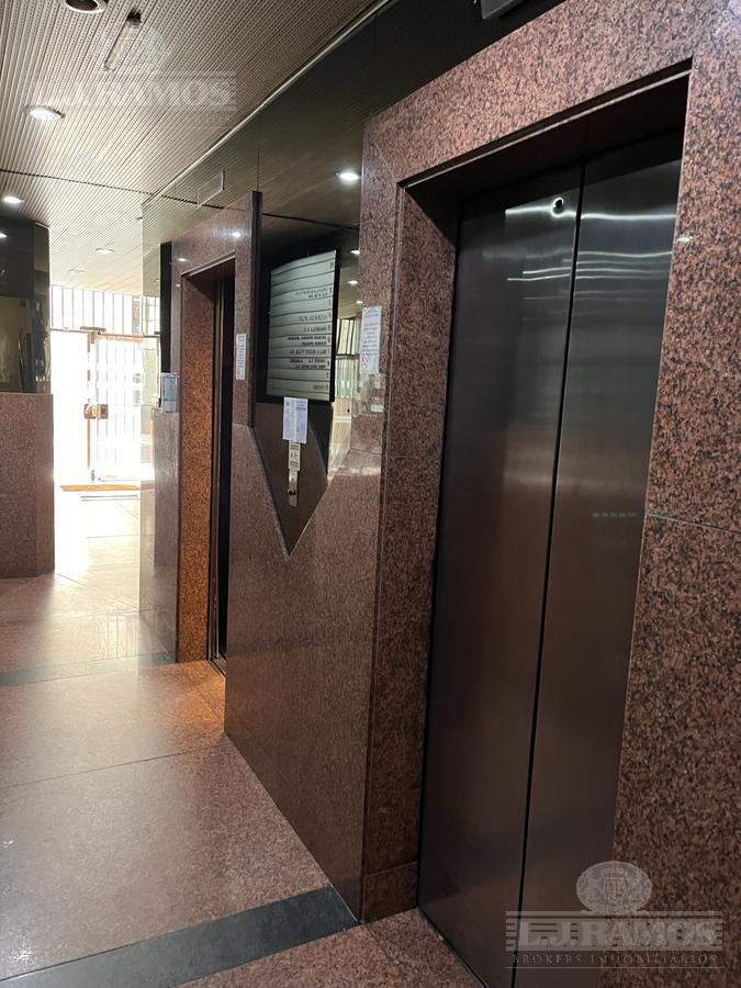 Foto de Oficina en venta y alquiler en Microcentro de 117 m2, imagen 4