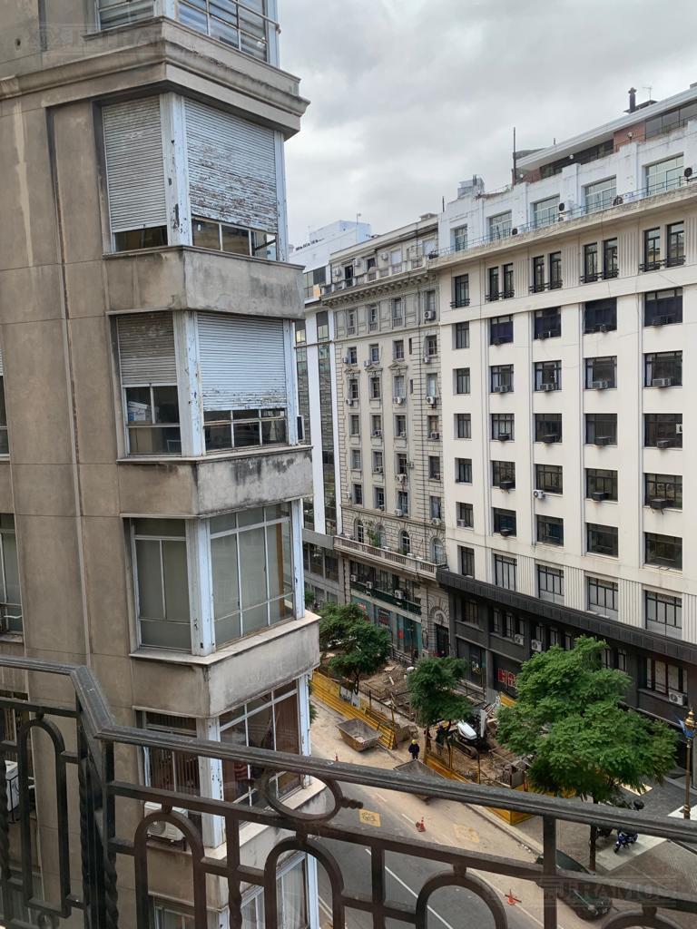 Edificio de Oficinas Para Reciclar Para Viviendas 5