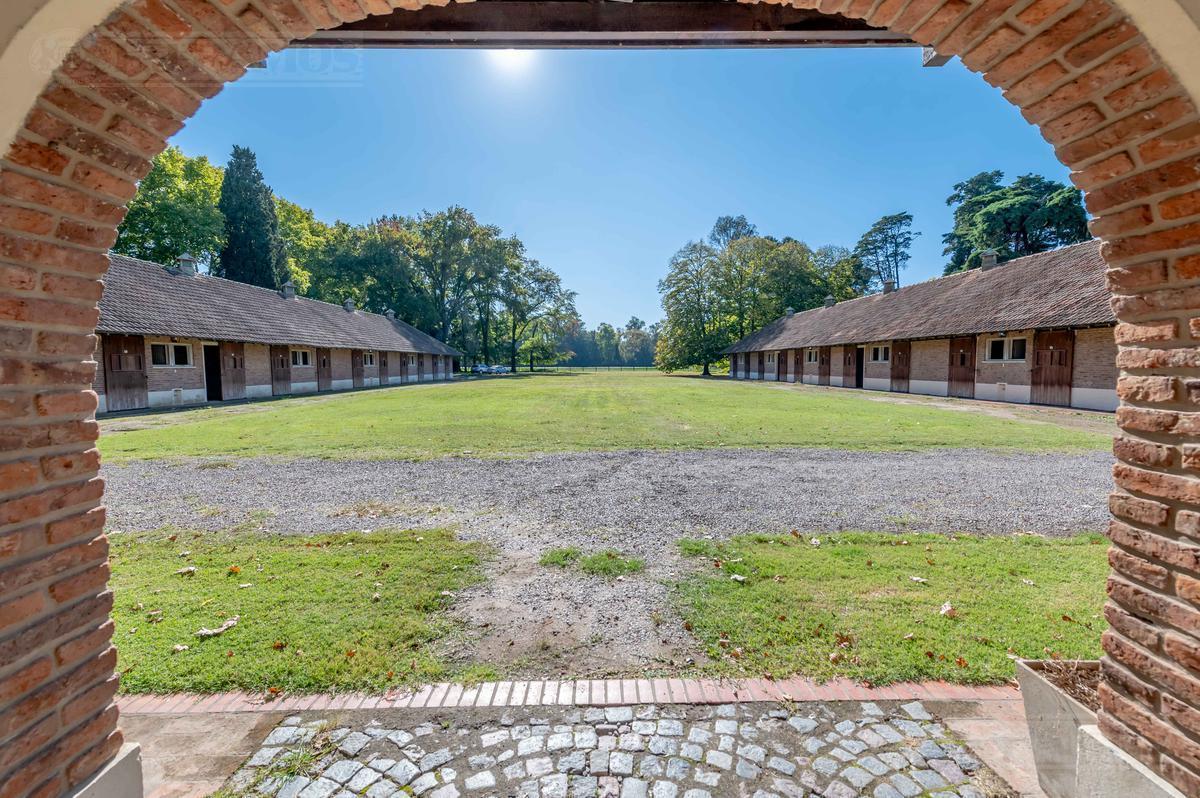 Almahue, Nuevo Barrio Cerrado en Pilar Km 47,5. 40has Parquizadas, Amenities Premium. 3