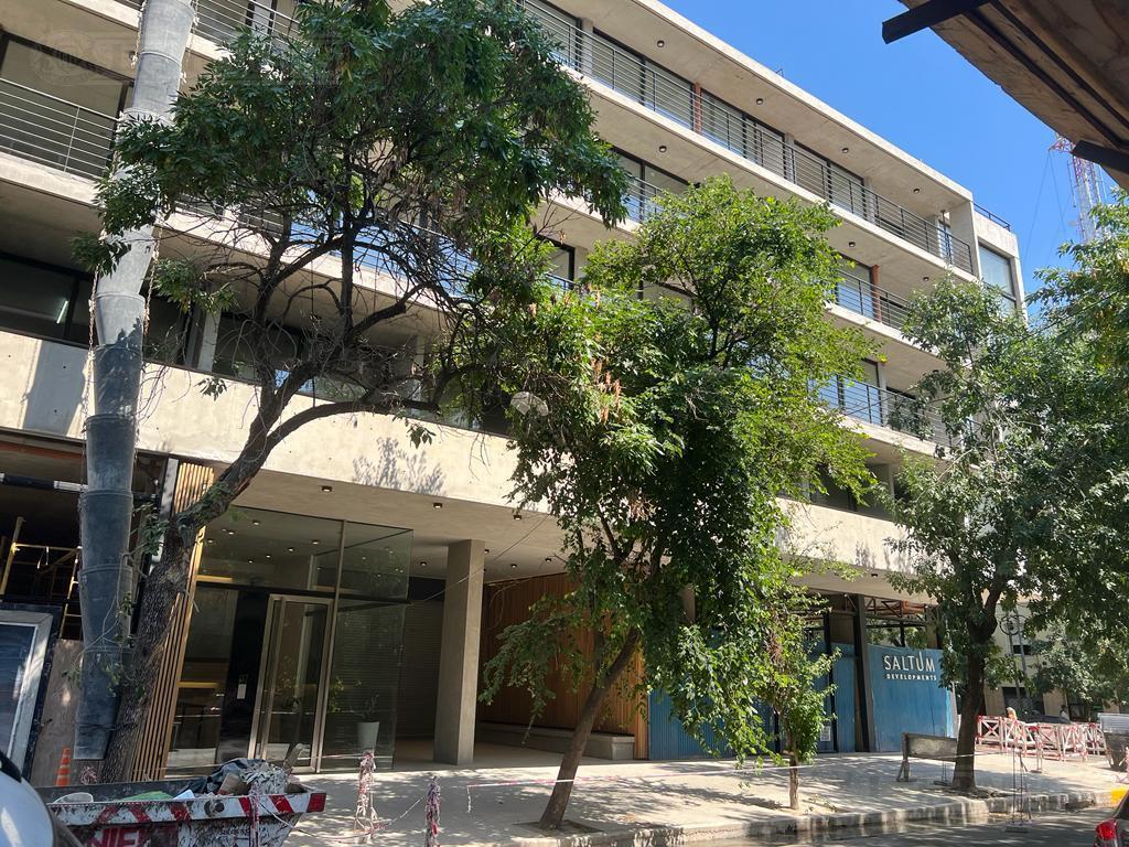 Venta Departamento Monoambiente en Coghlan con patio
