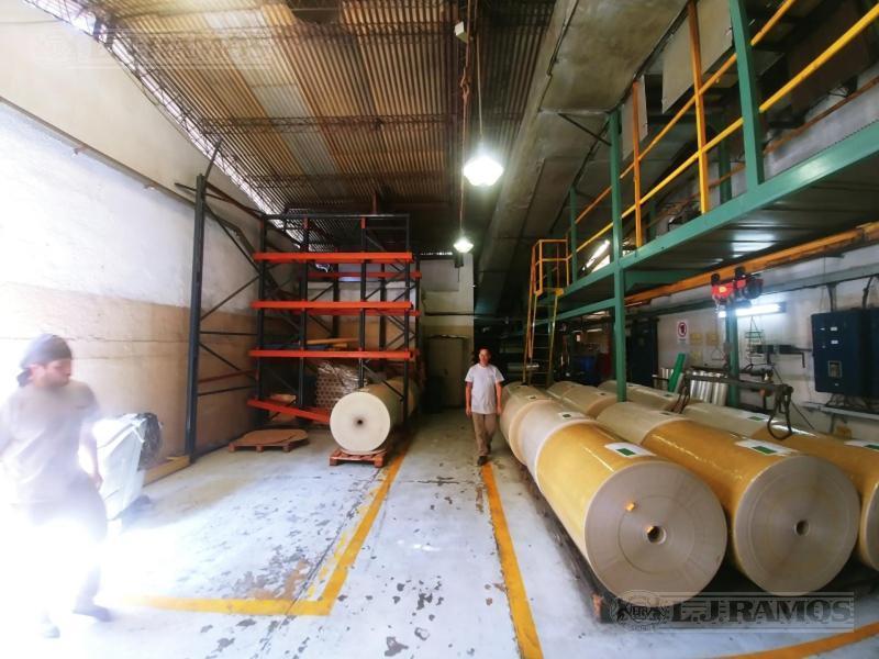 Foto de Depósito en Venta en Caseros, imagen 2