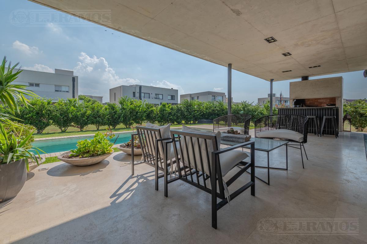 Increible Casa en Barrio Vistas