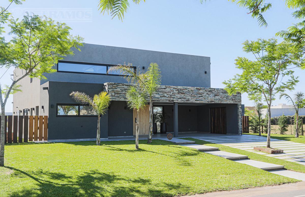 Casa - Puerto De Escobar