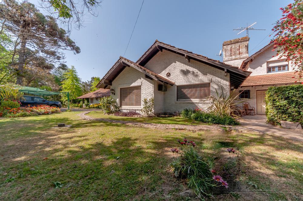Bellísima quinta en Barrio Los Naranjos - PG