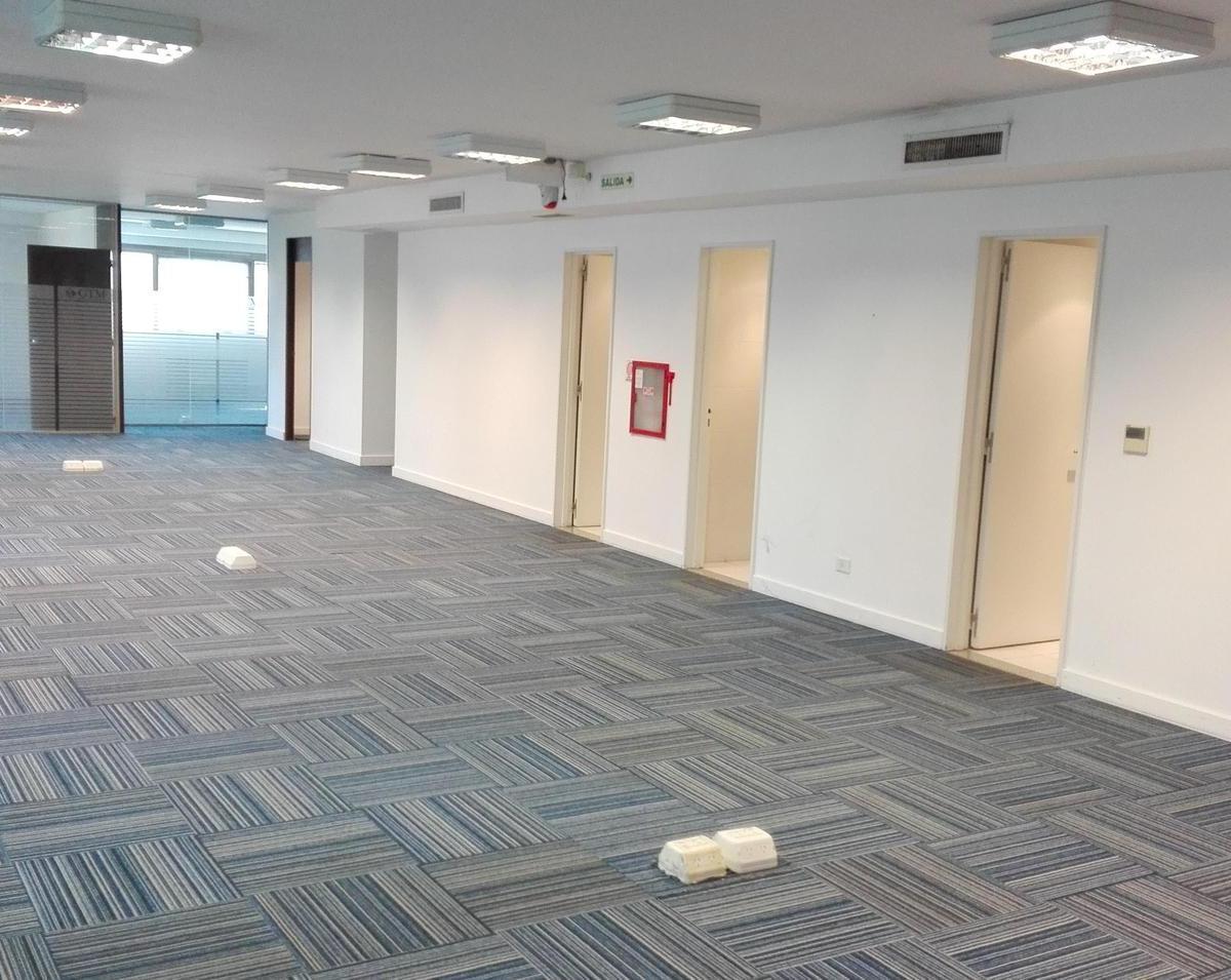 Oficina en Edificio Brisas