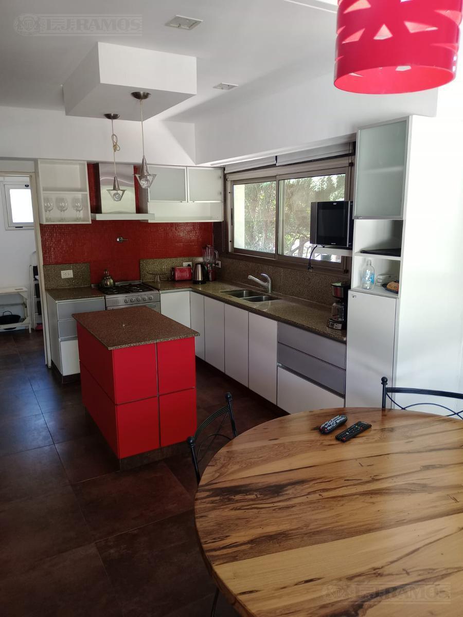 Foto de Casa 5 ambientes en Barrio Los Eucaliptus - Haras Santa Maria - MB, imagen 3