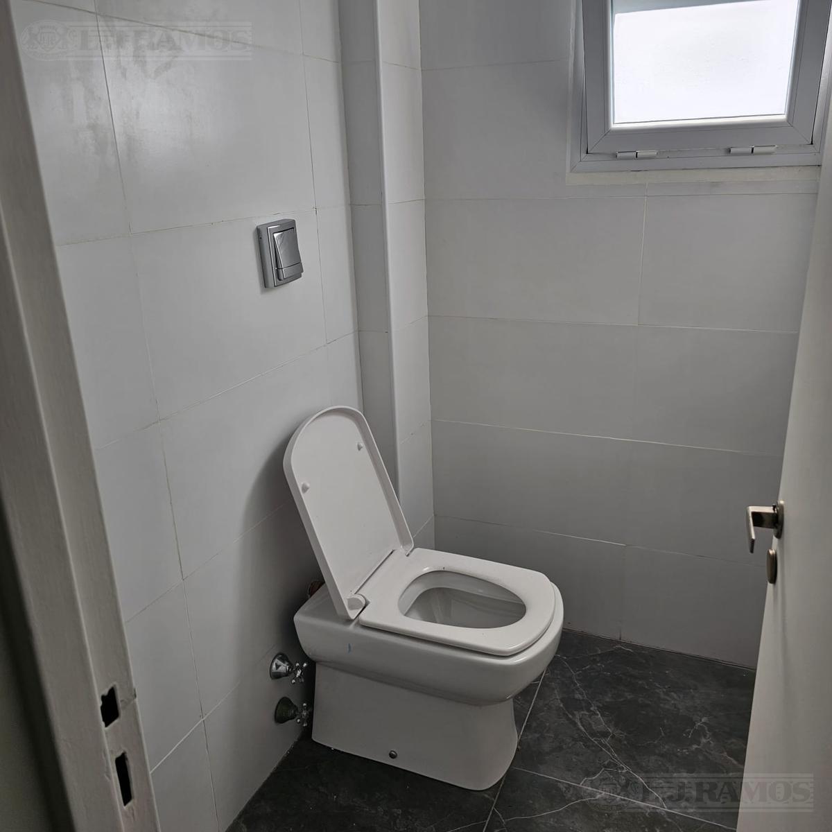 Foto de Alquiler de oficina de 260 m2 en San Telmo, imagen 2