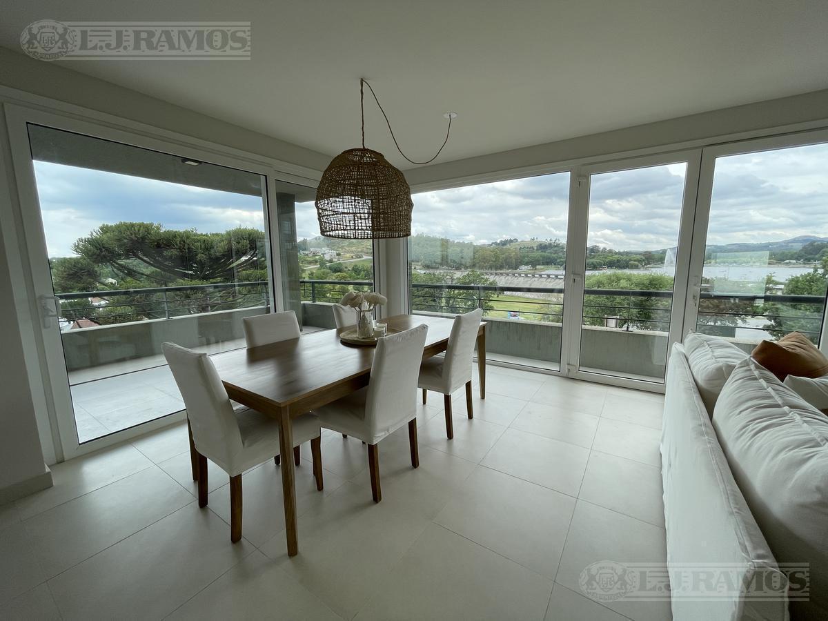 Espectacular Departamento Amoblado en Tandil. Increíble y Única Vista Al Dique y a Toda La Ciudad. 1