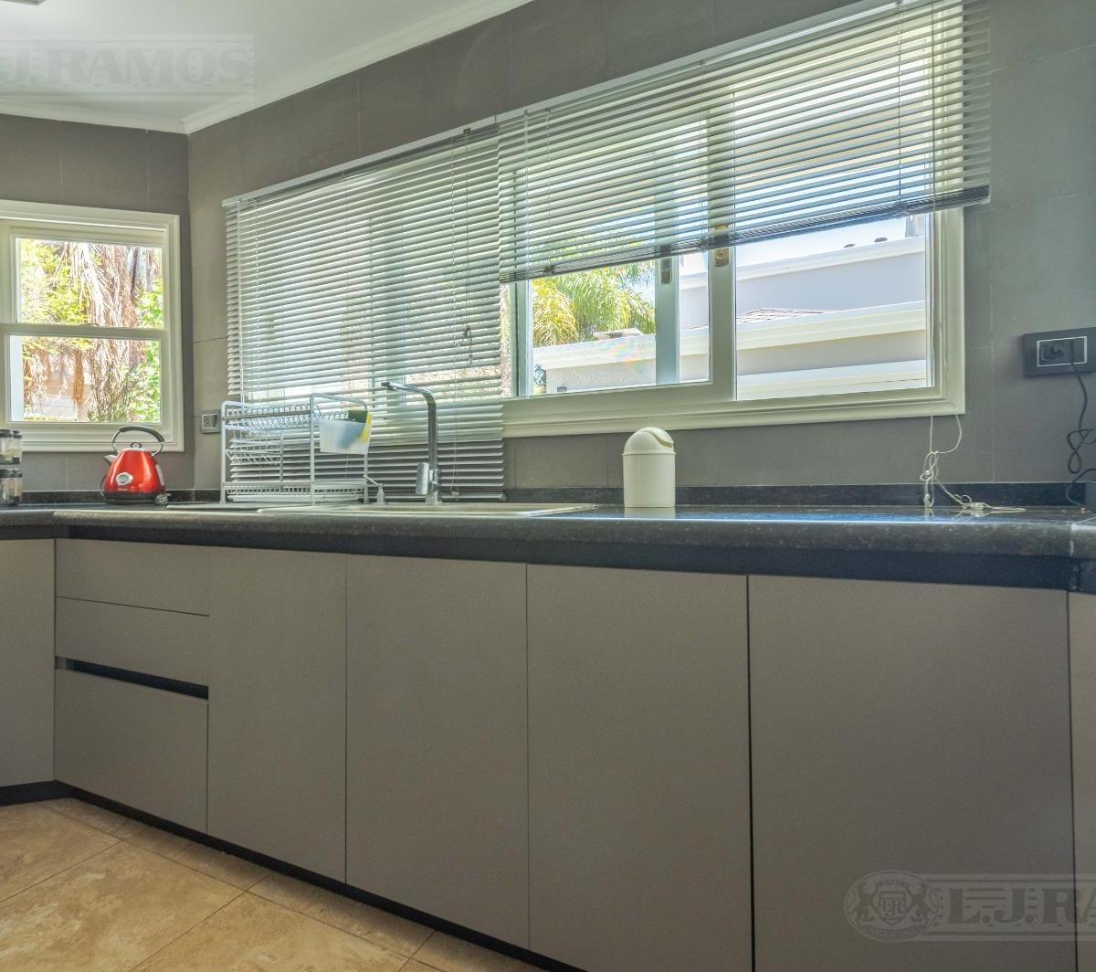 Foto de Exclusiva Casa en venta Barrio Septiembre: Confort y Elegancia - CDR, imagen 4
