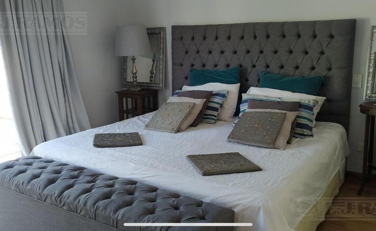 Foto de Hermosa Casa en Venta en Septiembre con piscina- Impecable estado PG, imagen 5