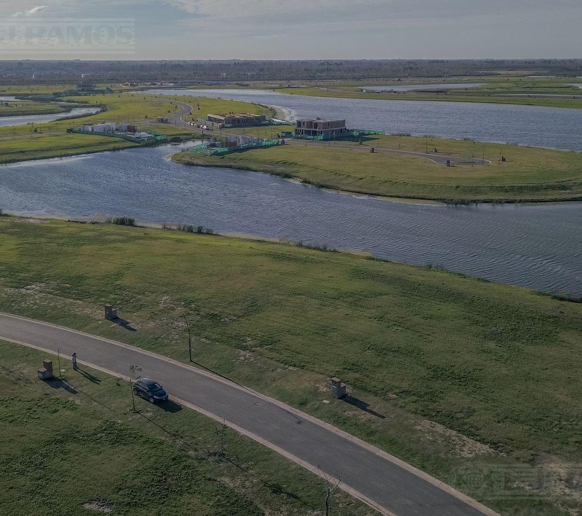 Terreno al lago, BARRIO AMARRAS, Puertos / Escobar