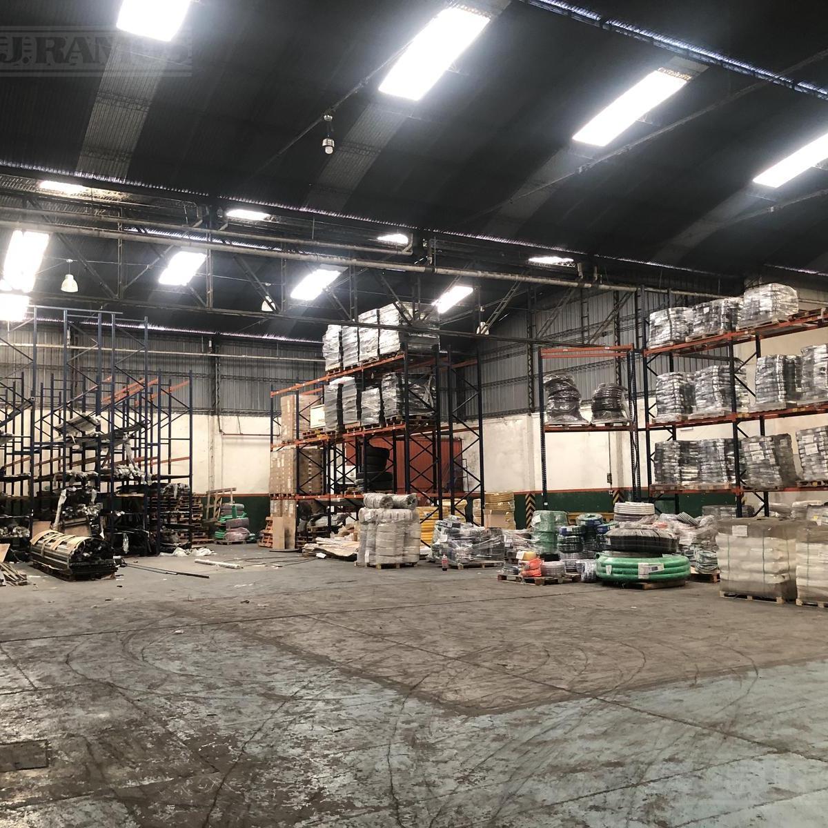 Foto de Depósito en Venta y alquiler en Tres de Febrero, imagen 3