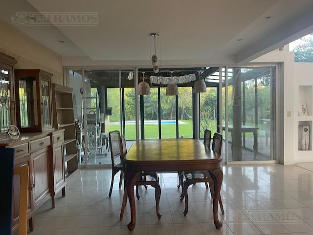 Apto Crédito, Casa con 4 Dorm. en Venta en Santa Barbara 2