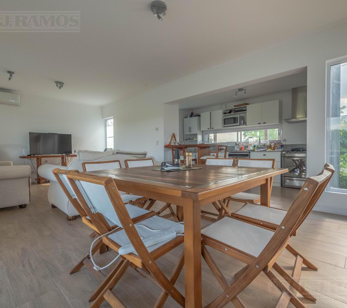 Foto de OPORTUNIDAD VENTA CASA San Sebastián A1 NO APTO CREDITO MB, imagen 3