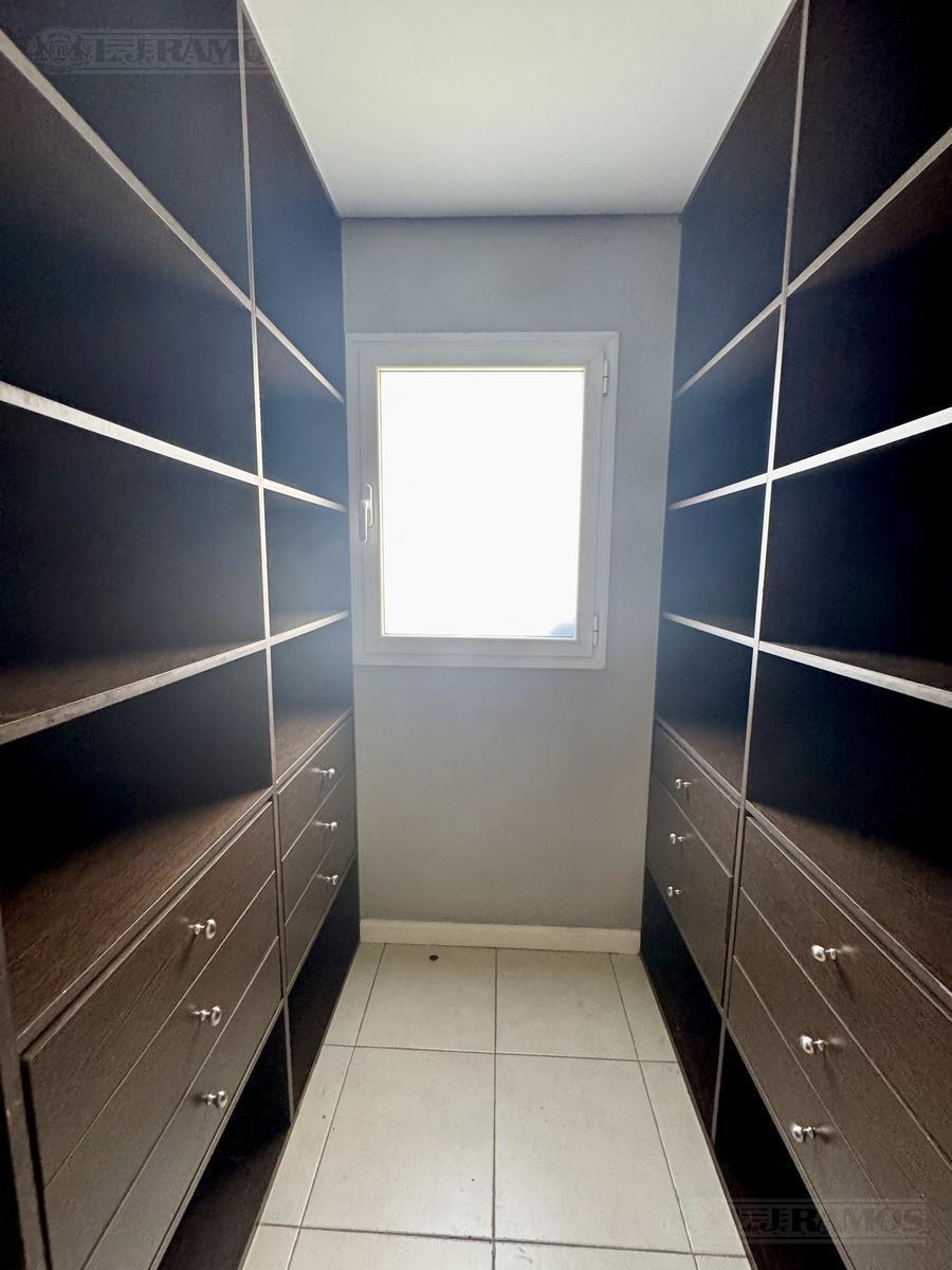 Casa con 3 Dorm., en Venta en Talar del Lago 1 5