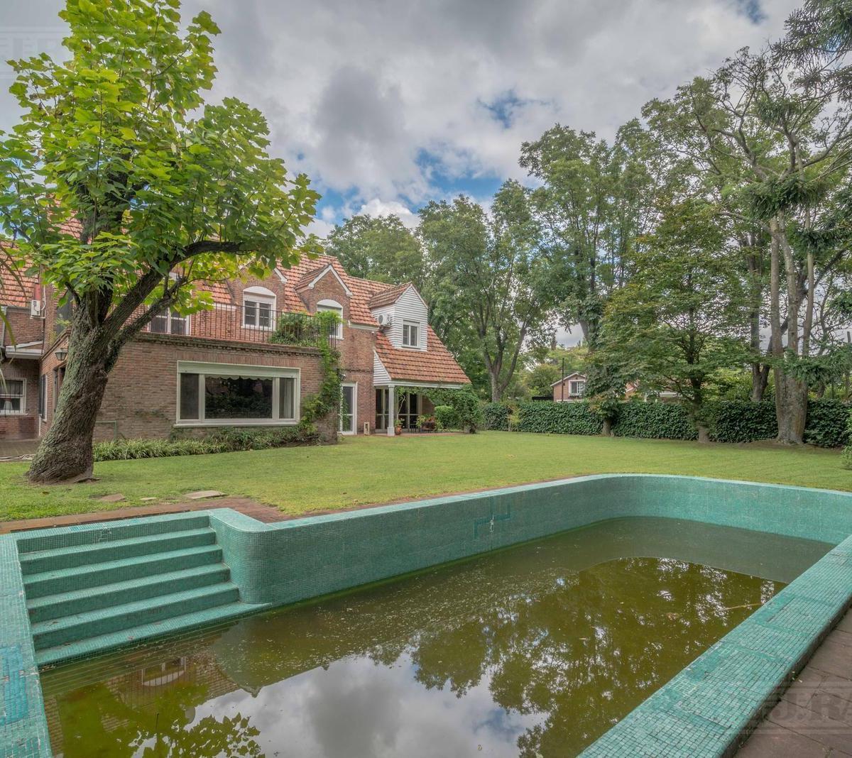 Excelente Lote de 2009 m² en Lomas Jockey 5