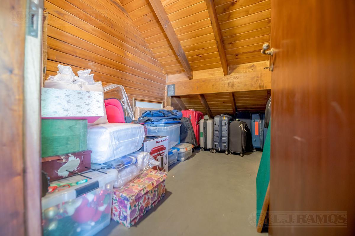 Casa en B° Cerrado. Venta. La Horqueta. 5 Dorm. Impecable. 3