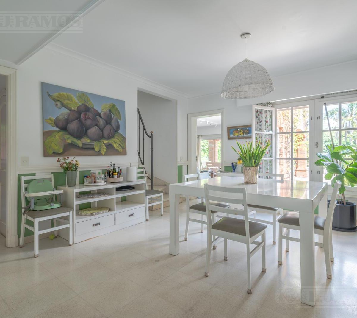 Impecable Casa en Venta en Las Lomas de San Isidro 1