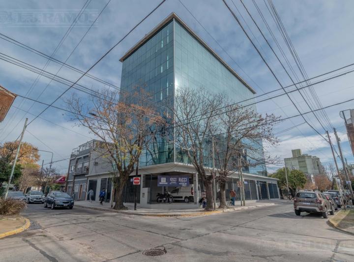 Edificio Comercial en Berazategui