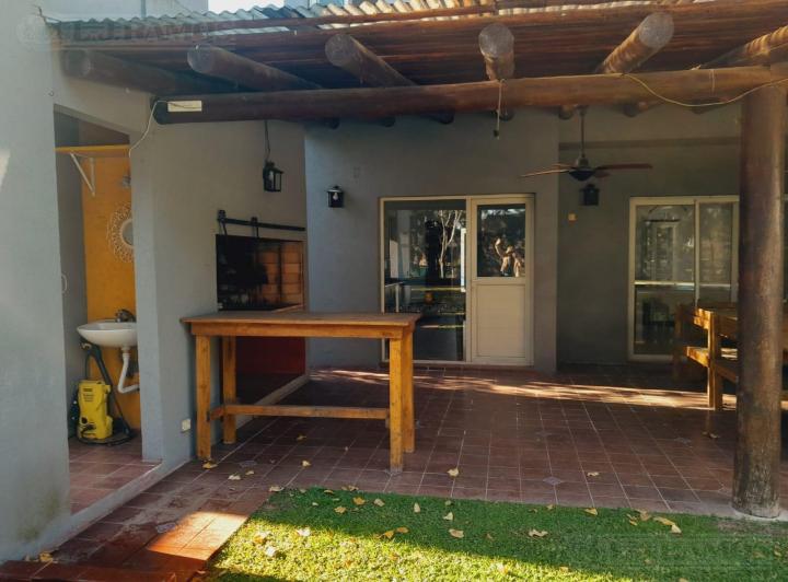 Casa al río con 3 dormitorios en venta en Santa Catalina - Villanueva 5